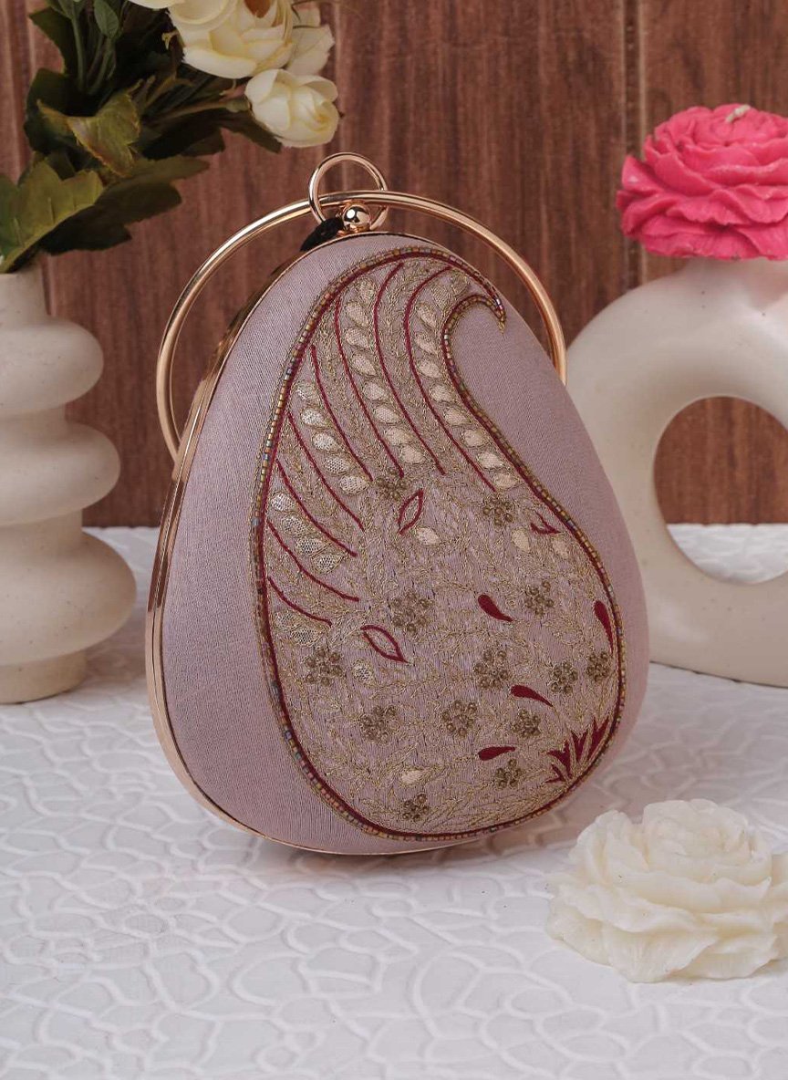 Metal frame clutches